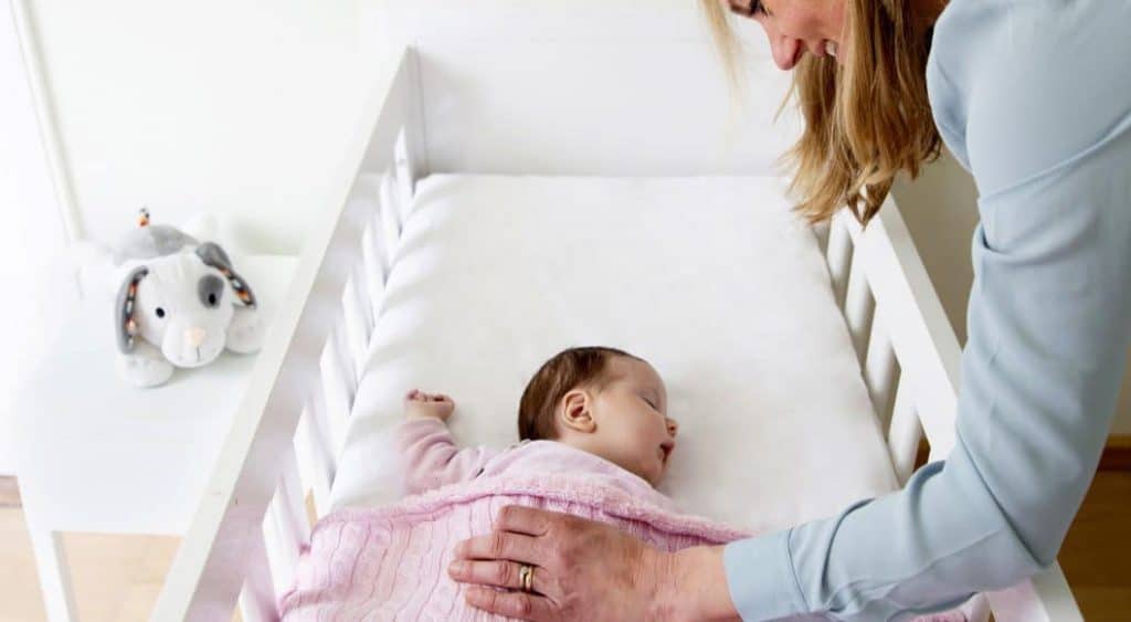 best crib mattress - baby sleeping